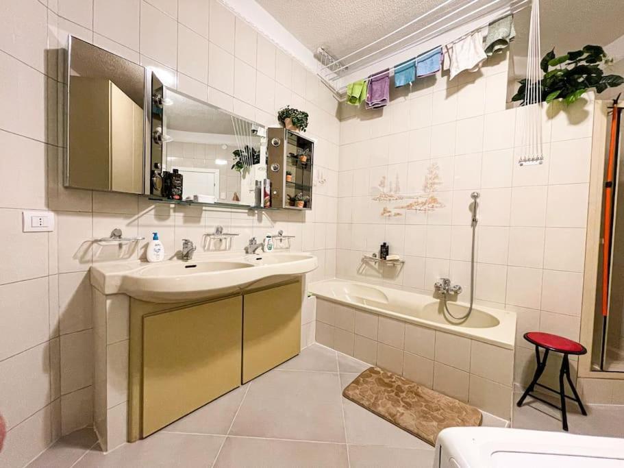 III - Cozy Single Room A Milánó Kültér fotó